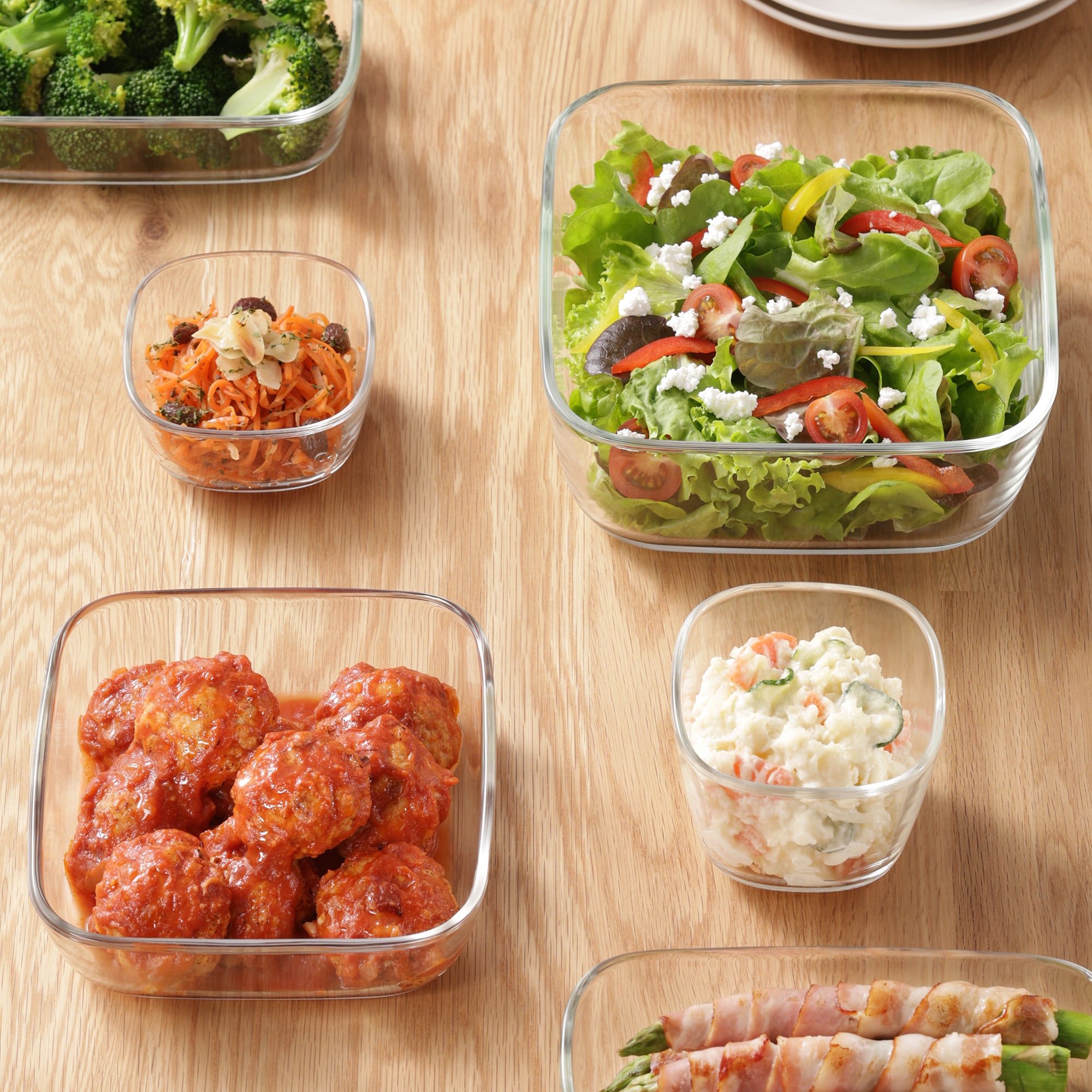 蓋をしたままレンジで使える　耐熱ガラス容器　正方形／小