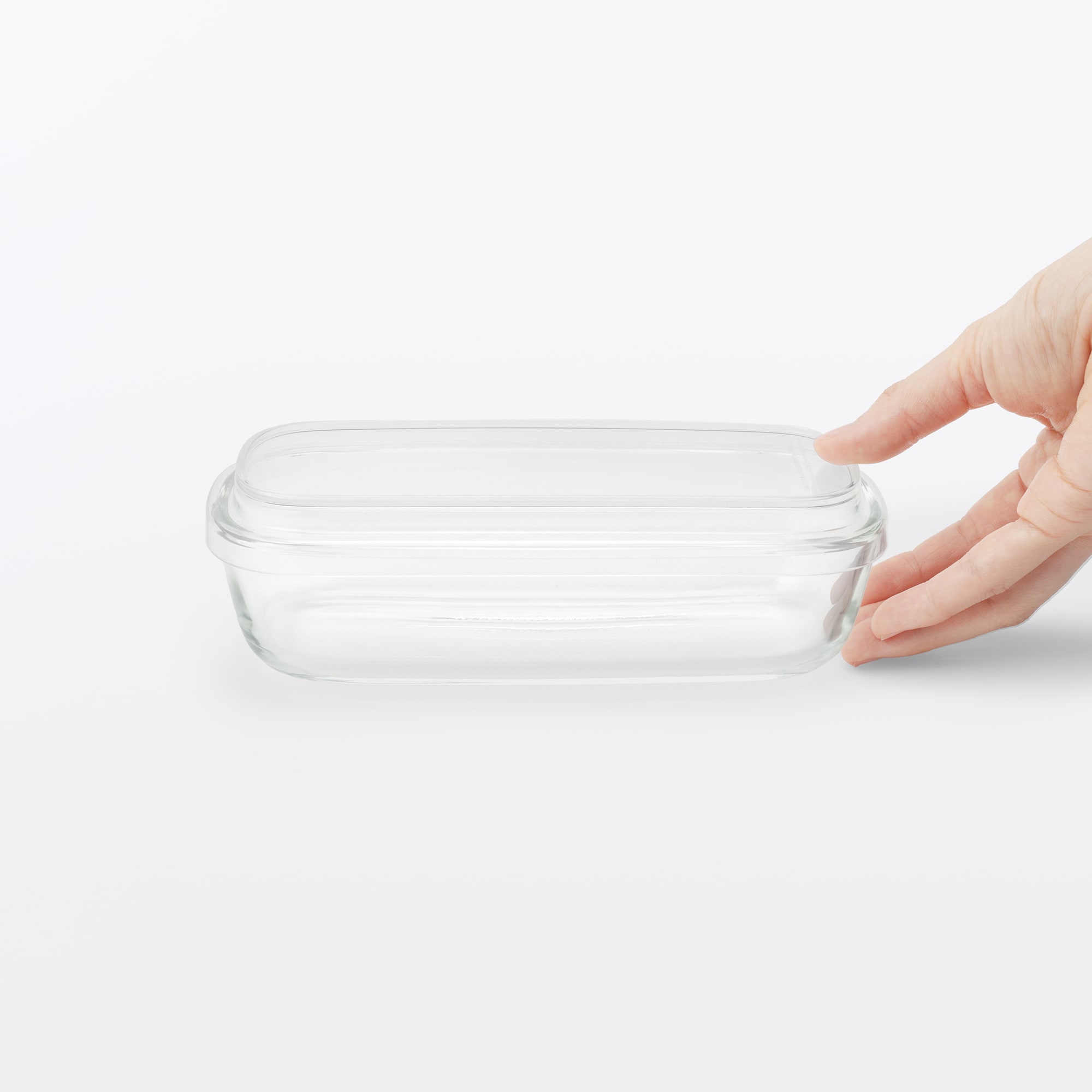 蓋をしたままレンジで使える　耐熱ガラス容器　長方形／小