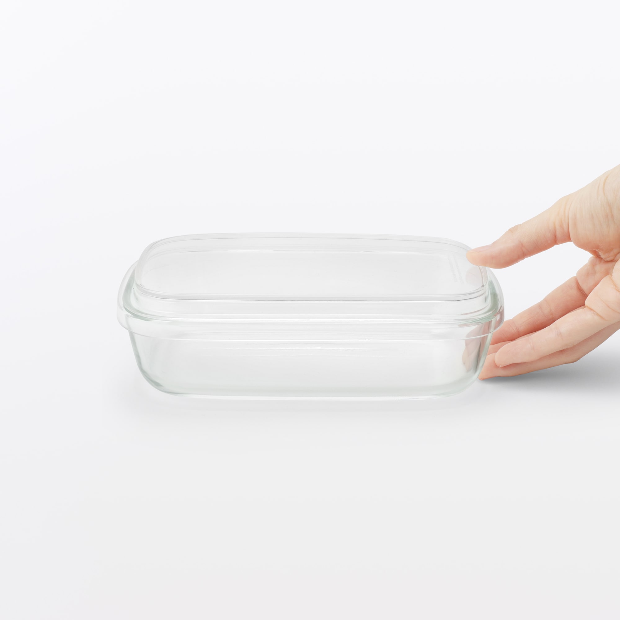 蓋をしたままレンジで使える　耐熱ガラス容器　長方形／大