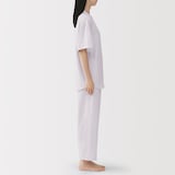 婦人　脇に縫い目のない　薄手ガーゼ五分袖パジャマ