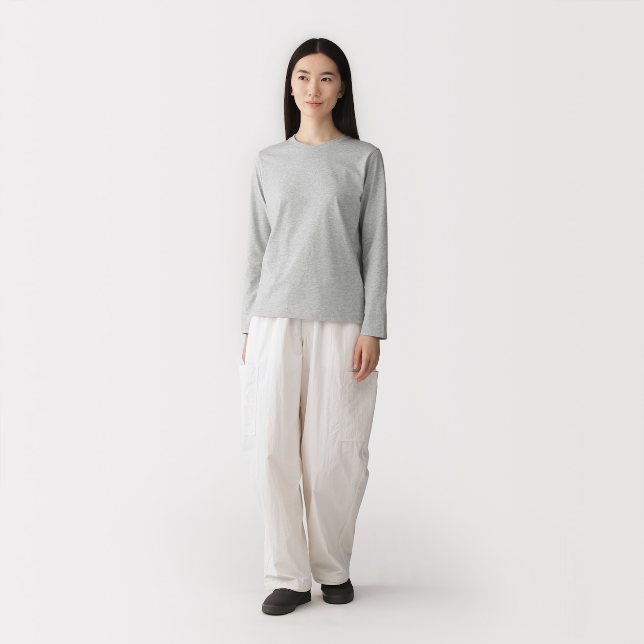 婦人　天竺編みクルーネック長袖Ｔシャツ