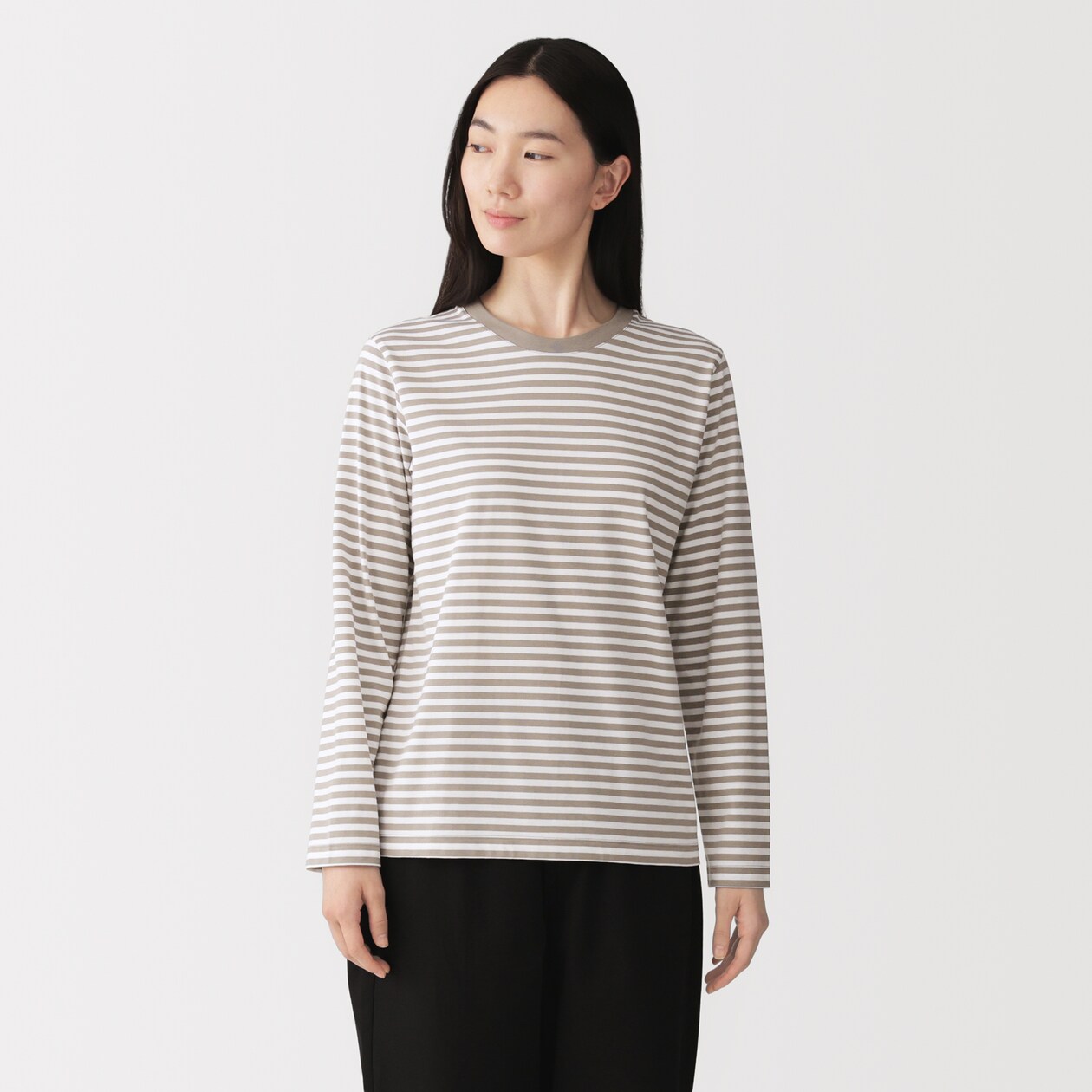 婦人　天竺編みクルーネック長袖Ｔシャツ