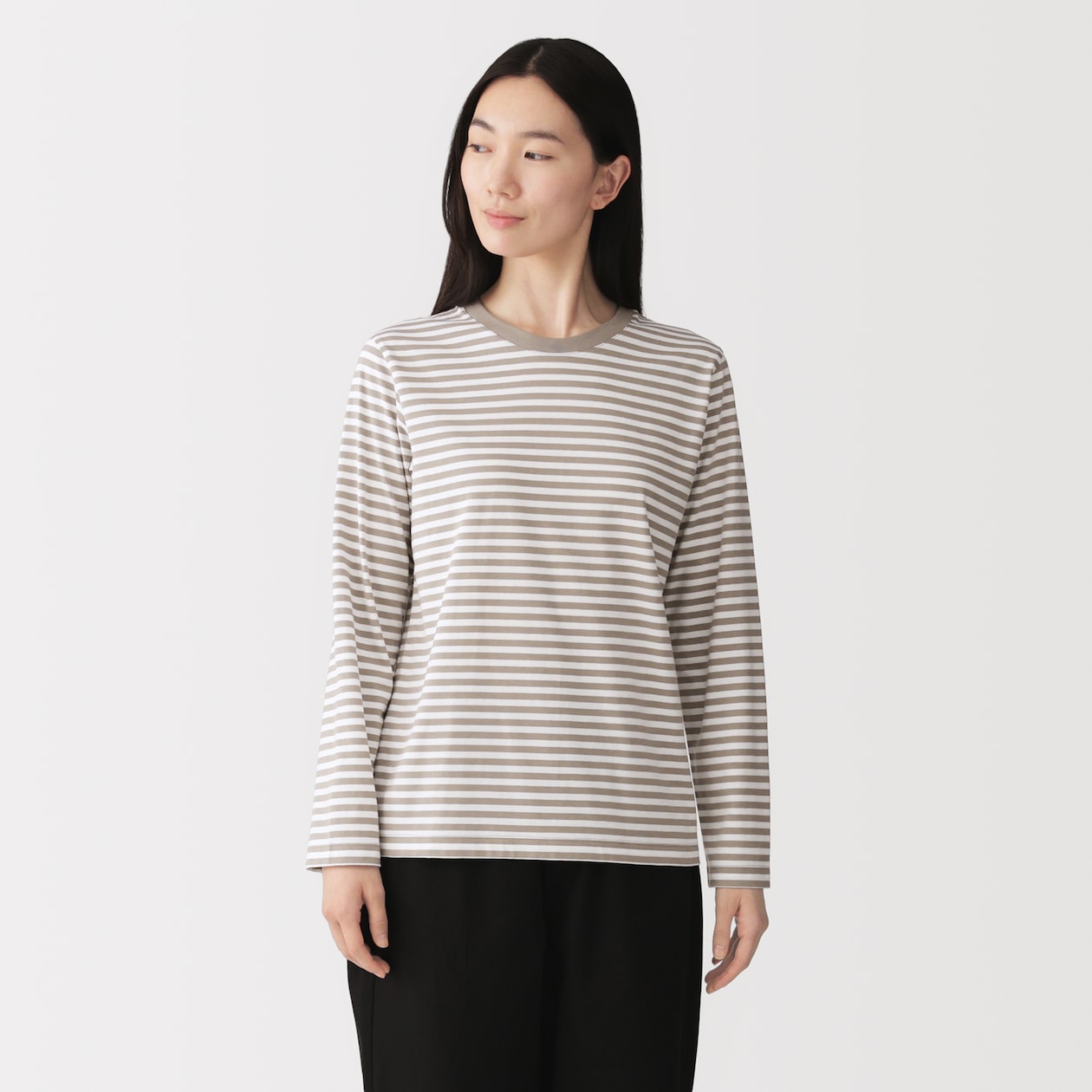 婦人　天竺編みクルーネック長袖Ｔシャツ