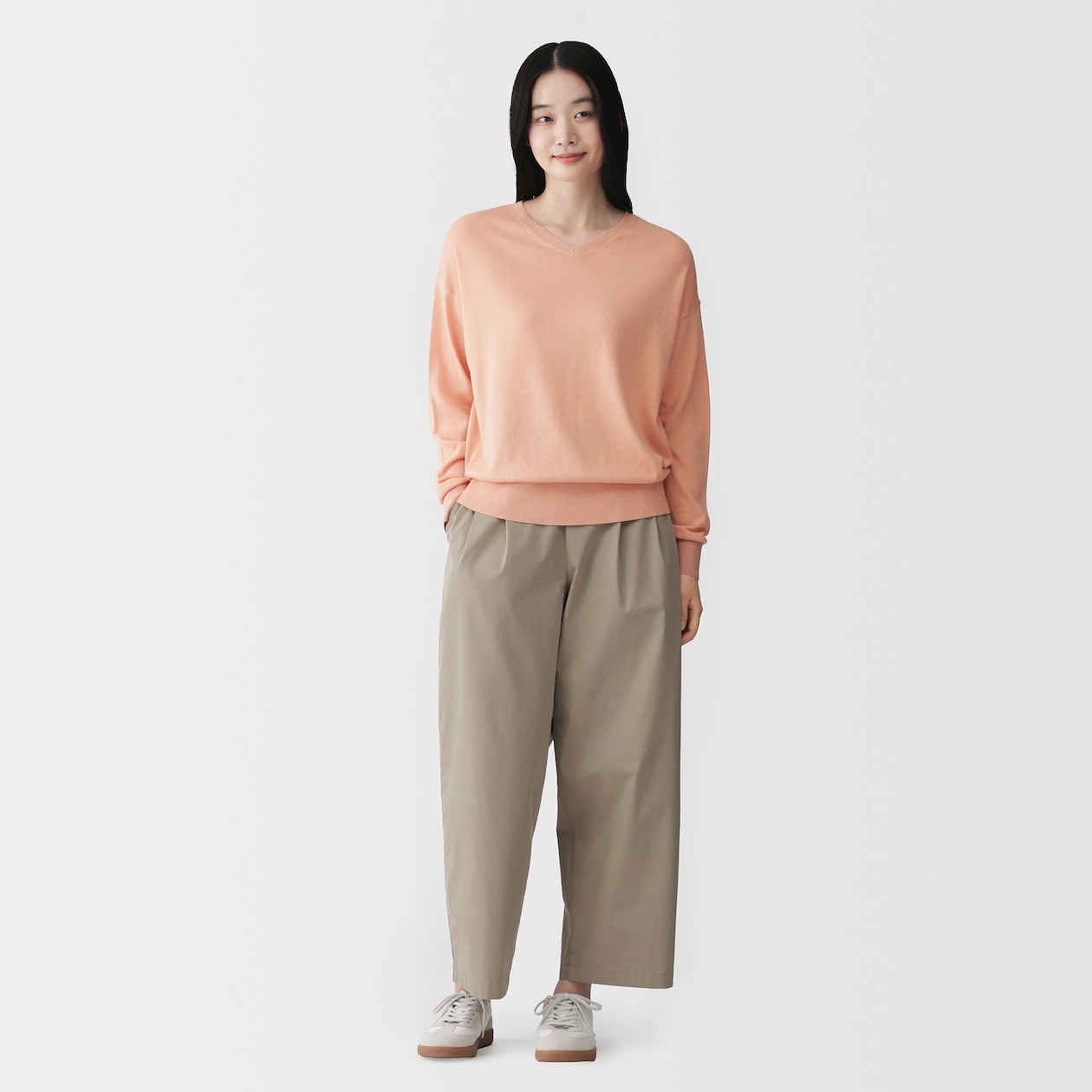 婦人　大豆繊維を使ったⅤネックセーター