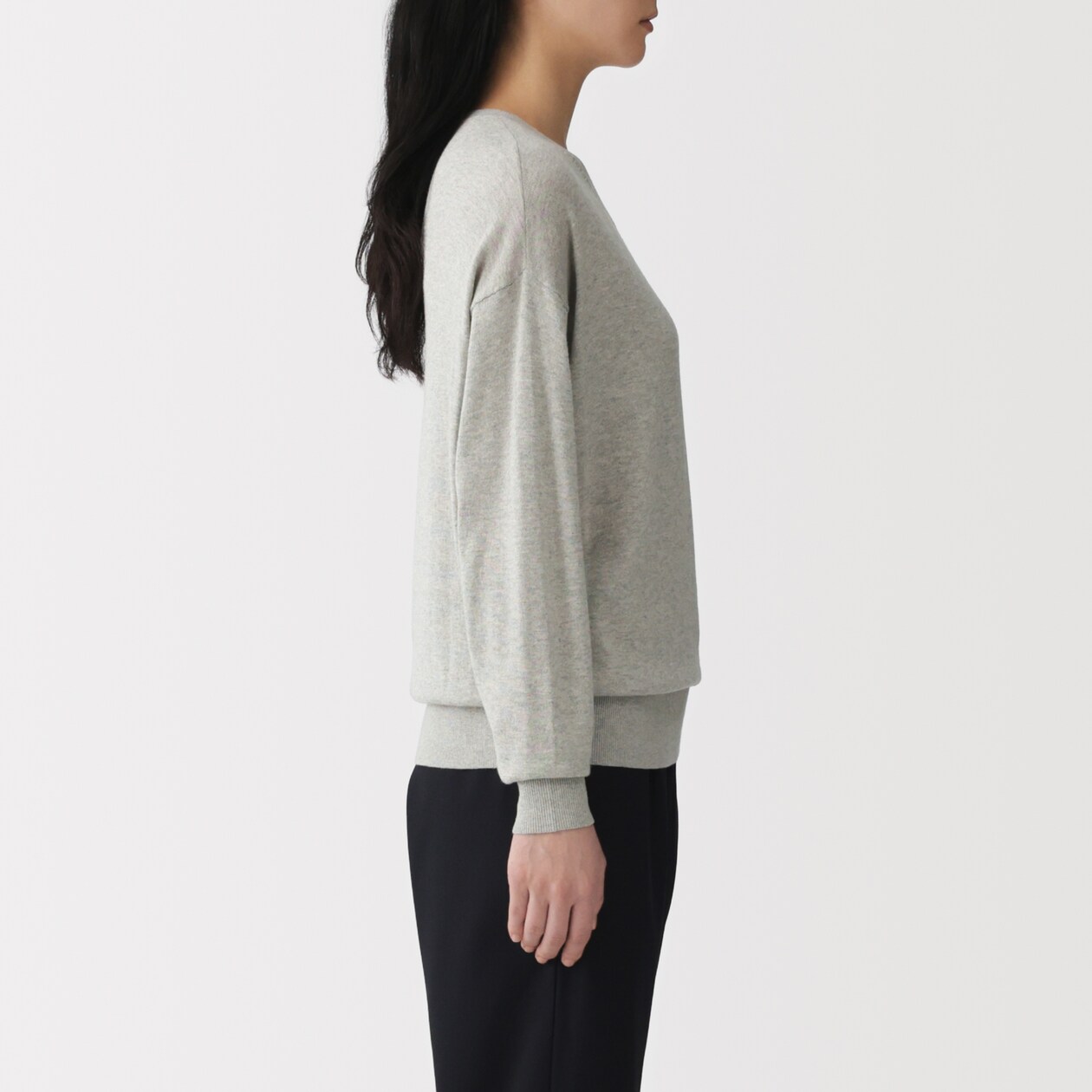 婦人　大豆繊維を使ったⅤネックセーター