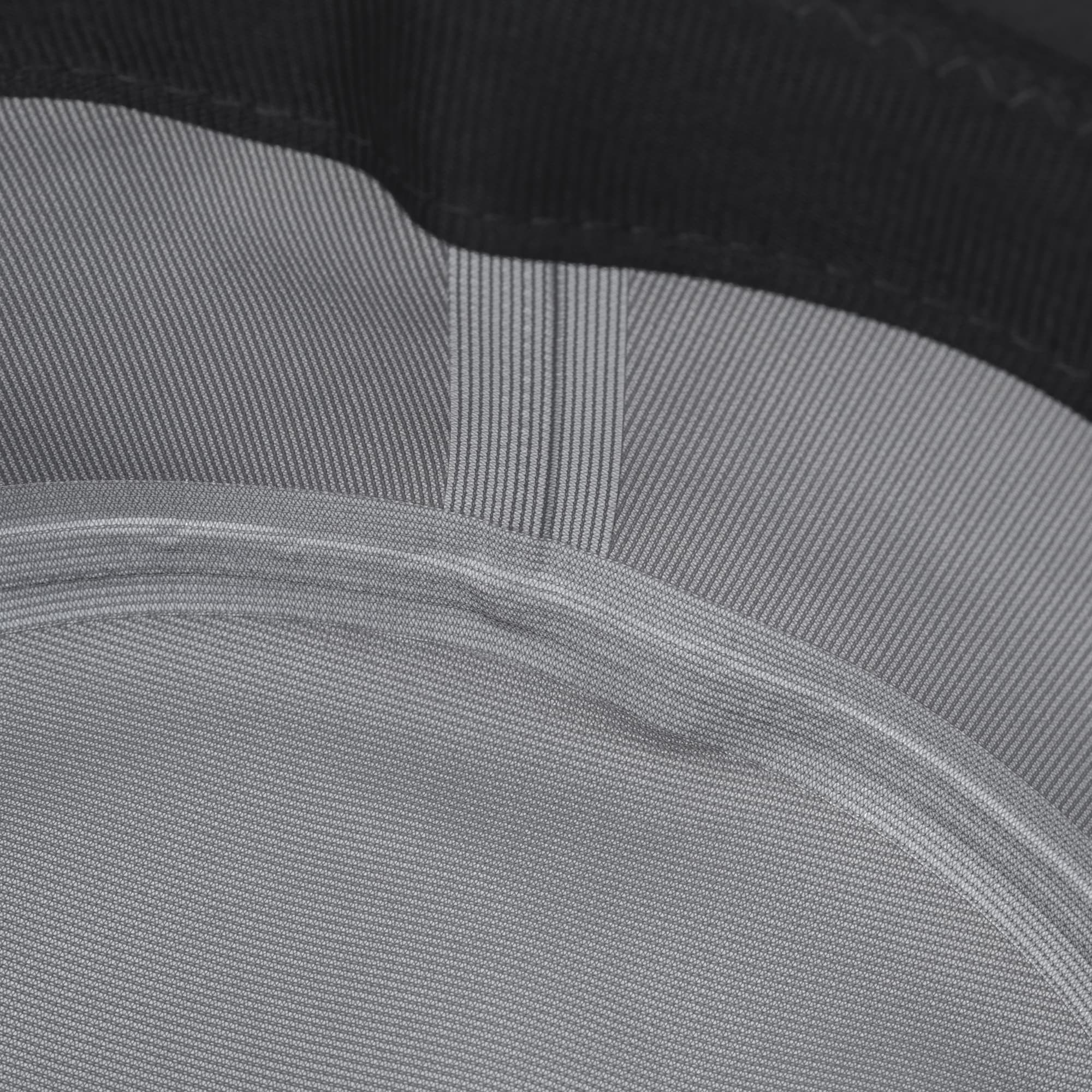 ＵＶカット透湿撥水　防水テープ使いサファリハット