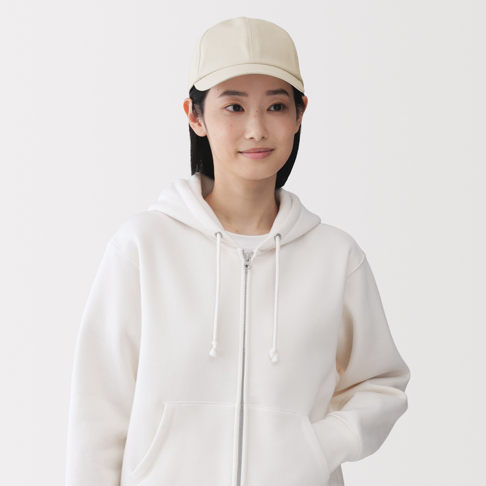 ＵＶカット透湿撥水　防水テープ使いキャップ