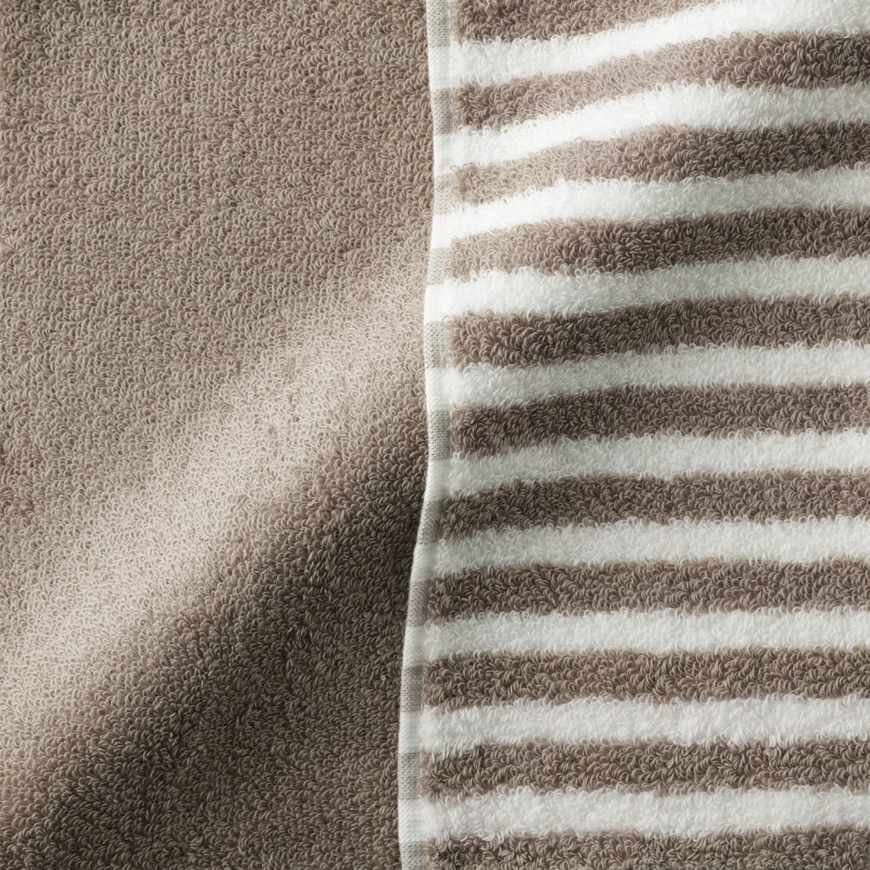 綿　タオル　ハーフハンカチ　２枚組