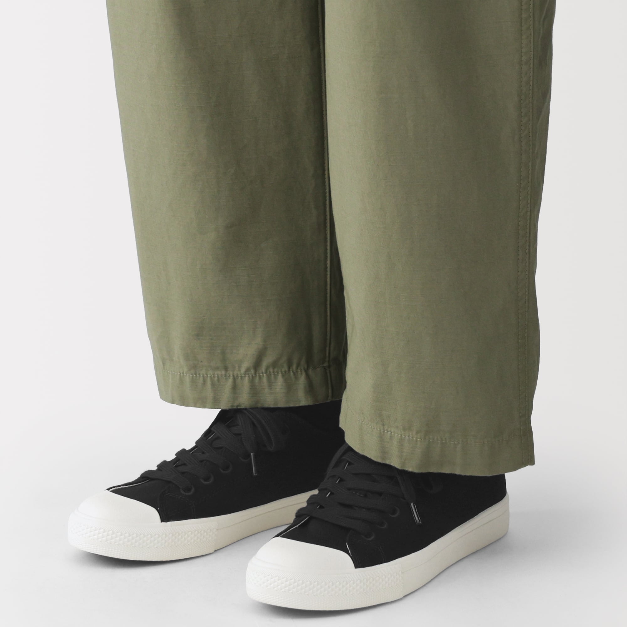 婦人　疲れにくい　撥水　スニーカー