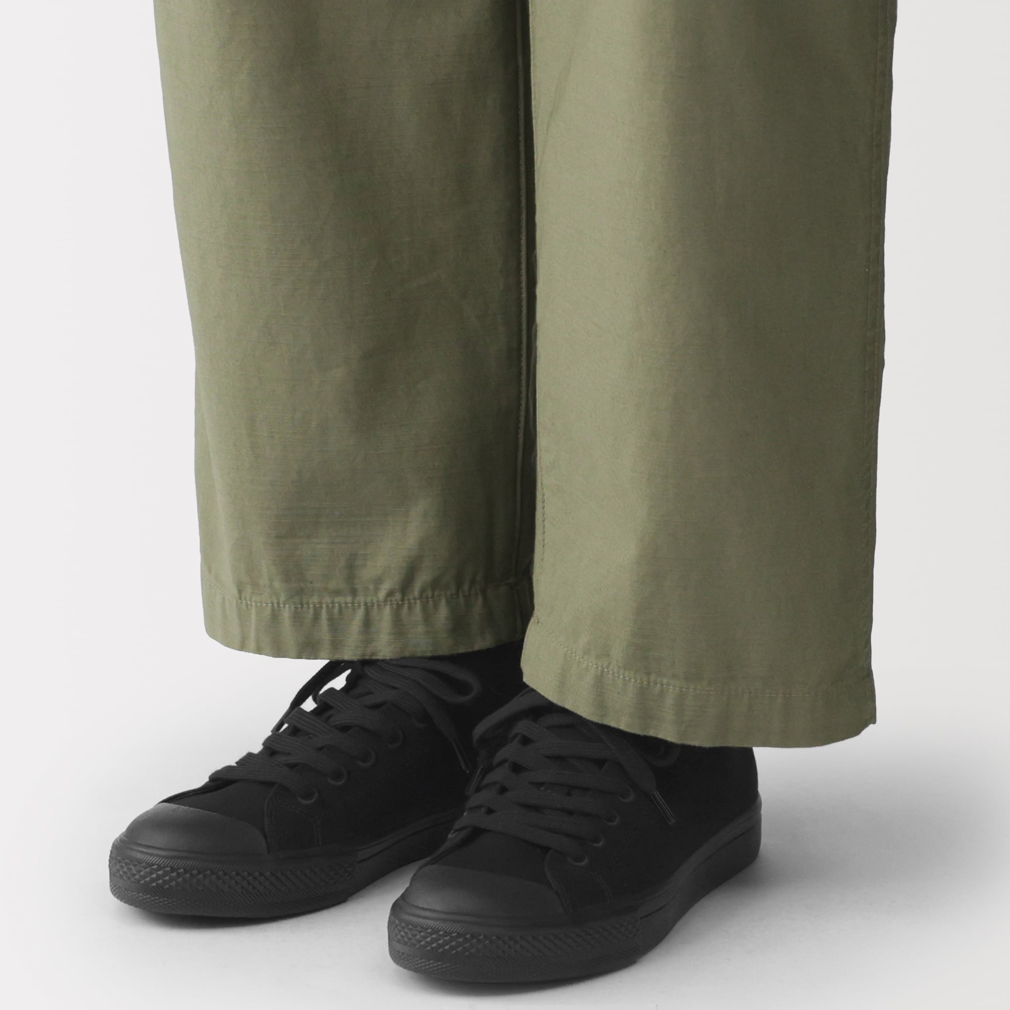 婦人　疲れにくい　撥水　スニーカー