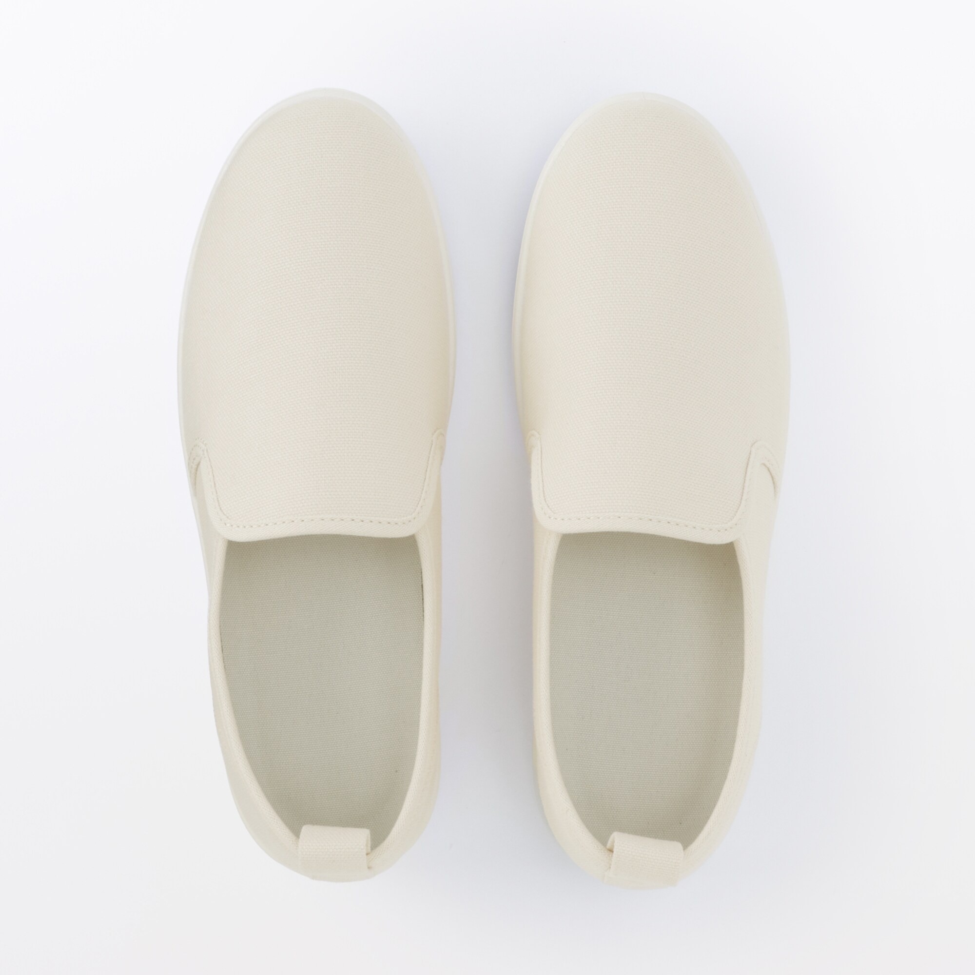 婦人　柔らかい中敷を使用した　撥水　スリッポンスニーカー