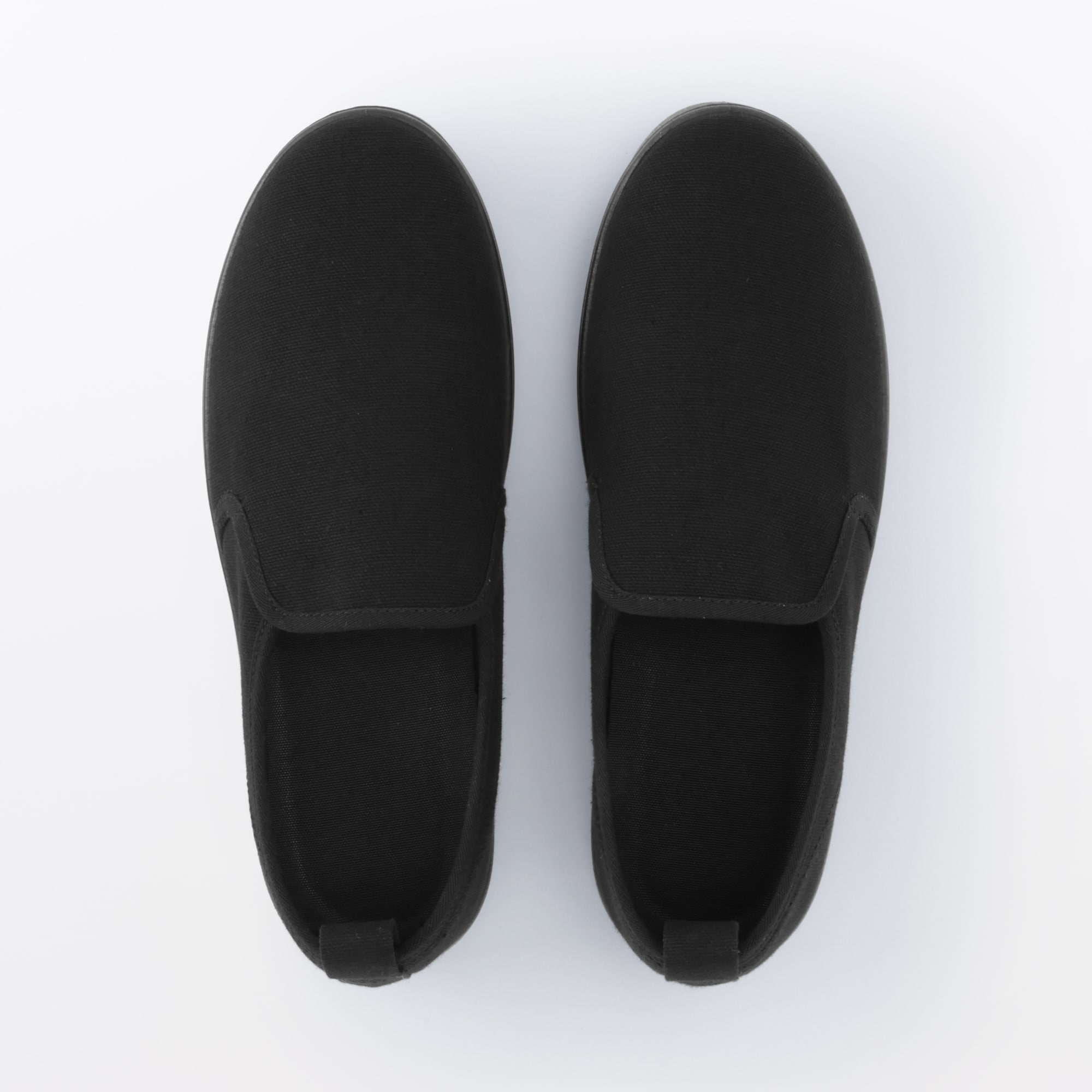 婦人　柔らかい中敷を使用した　撥水　スリッポンスニーカー