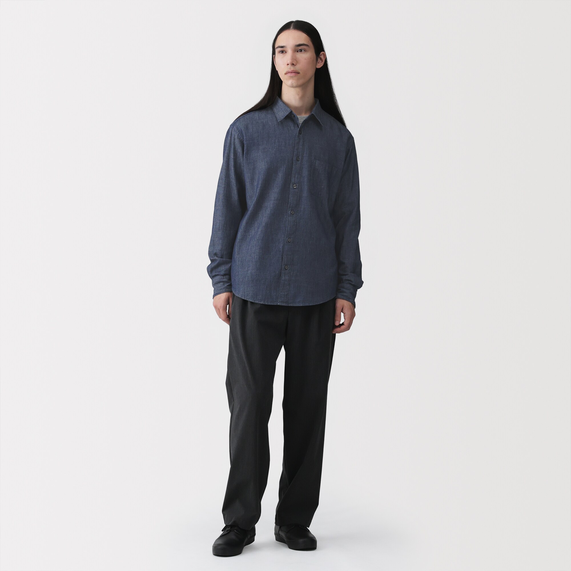 紳士　デニムシャツ