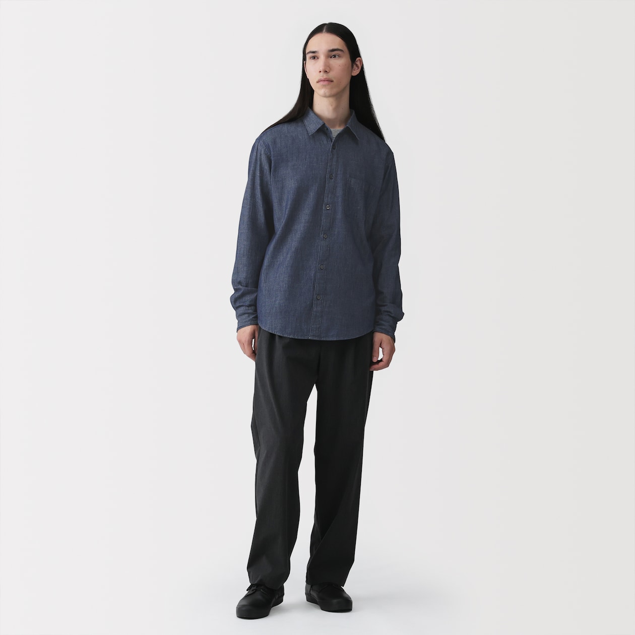 紳士　デニムシャツ