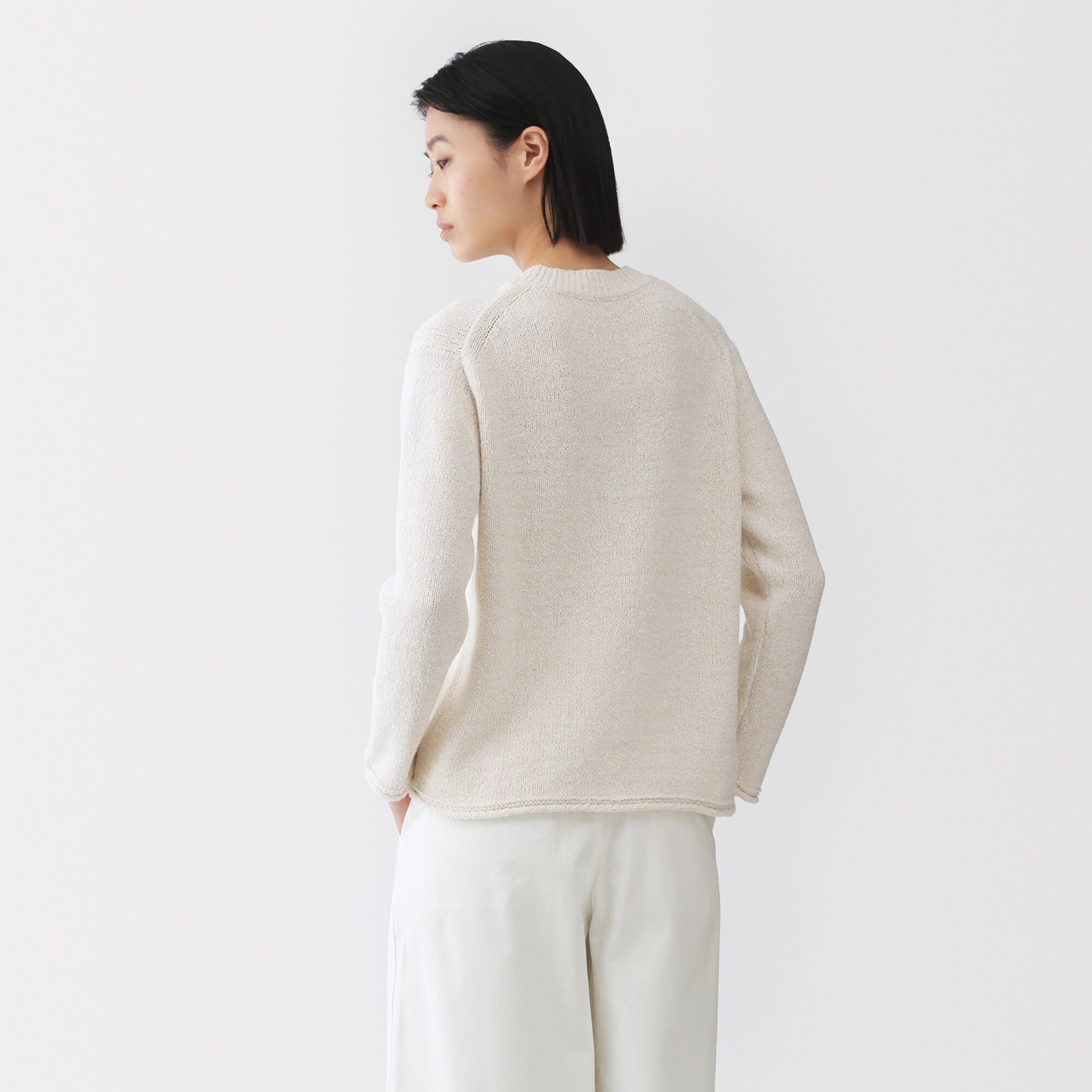 婦人　コットン混ブークレクルーネックセーター