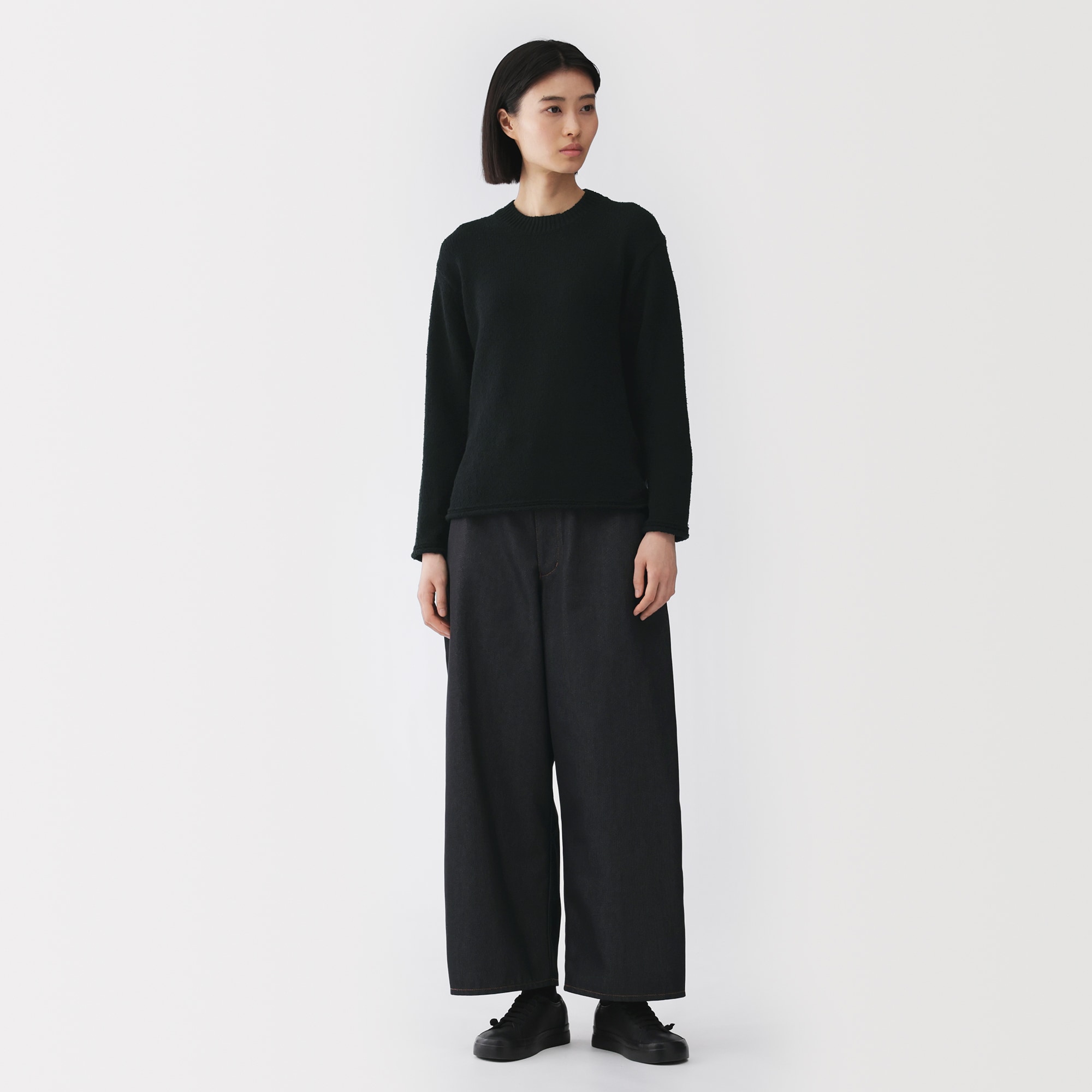 婦人　コットン混ブークレクルーネックセーター