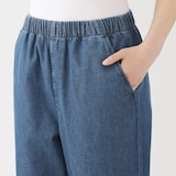 婦人　洗いざらし　デニムイージーテーパードパンツ