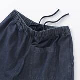 婦人　洗いざらし　デニムイージーテーパードパンツ