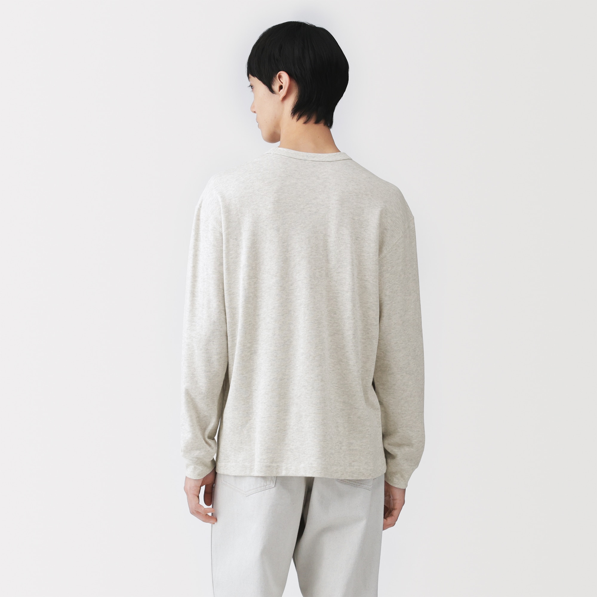 紳士　昔ながらの製法で編み立てたミニ裏毛クルーネック長袖Ｔシャツ