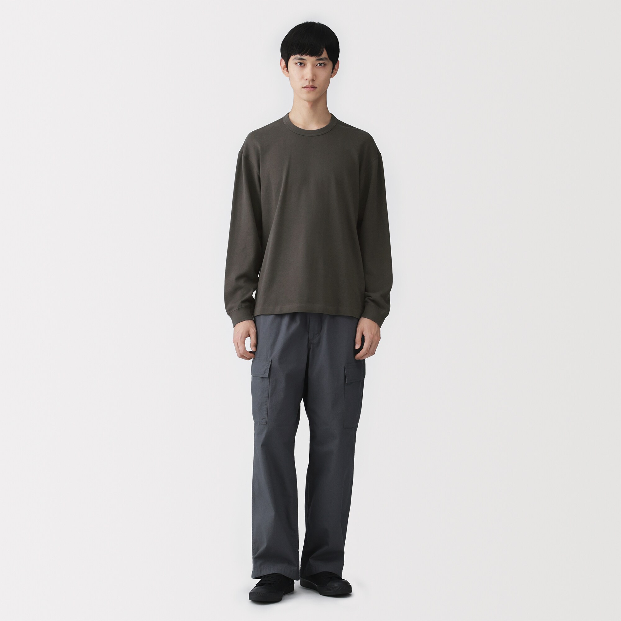 紳士　昔ながらの製法で編み立てたミニ裏毛クルーネック長袖Ｔシャツ