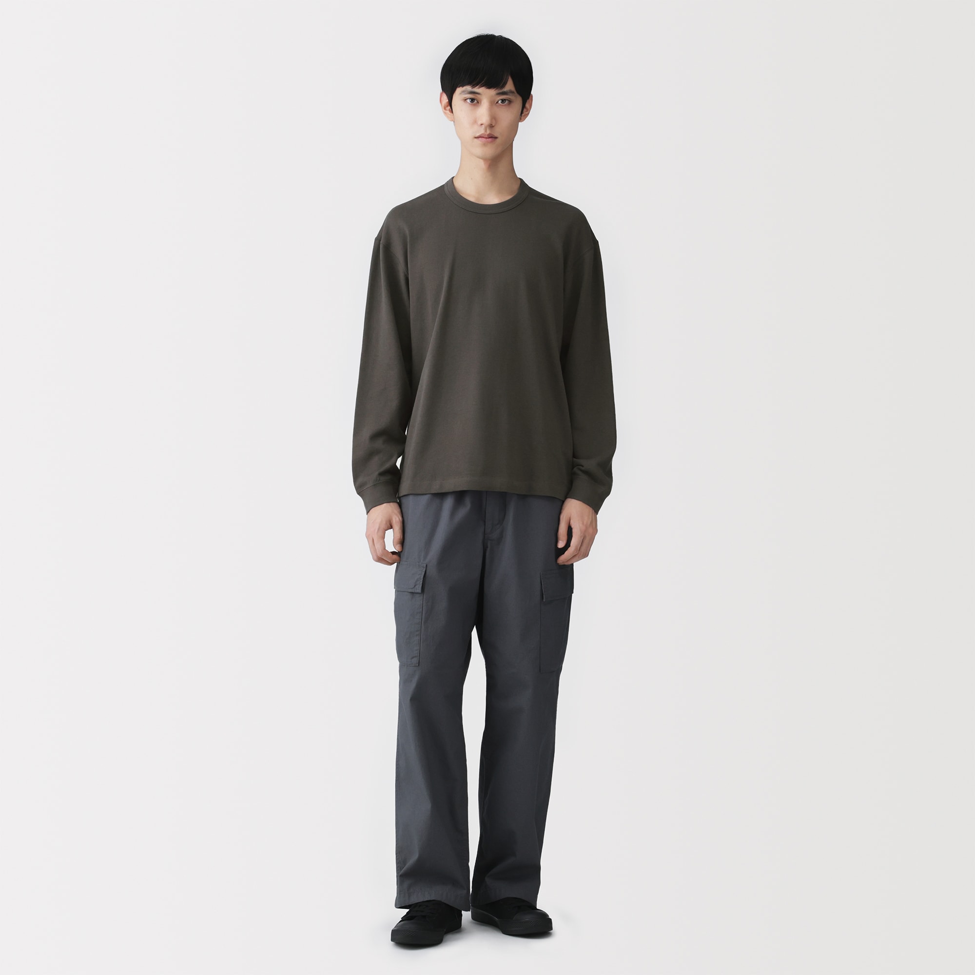 紳士　昔ながらの製法で編み立てたミニ裏毛クルーネック長袖Ｔシャツ