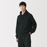 紳士　昔ながらの製法で編み立てたスウェットパーカ