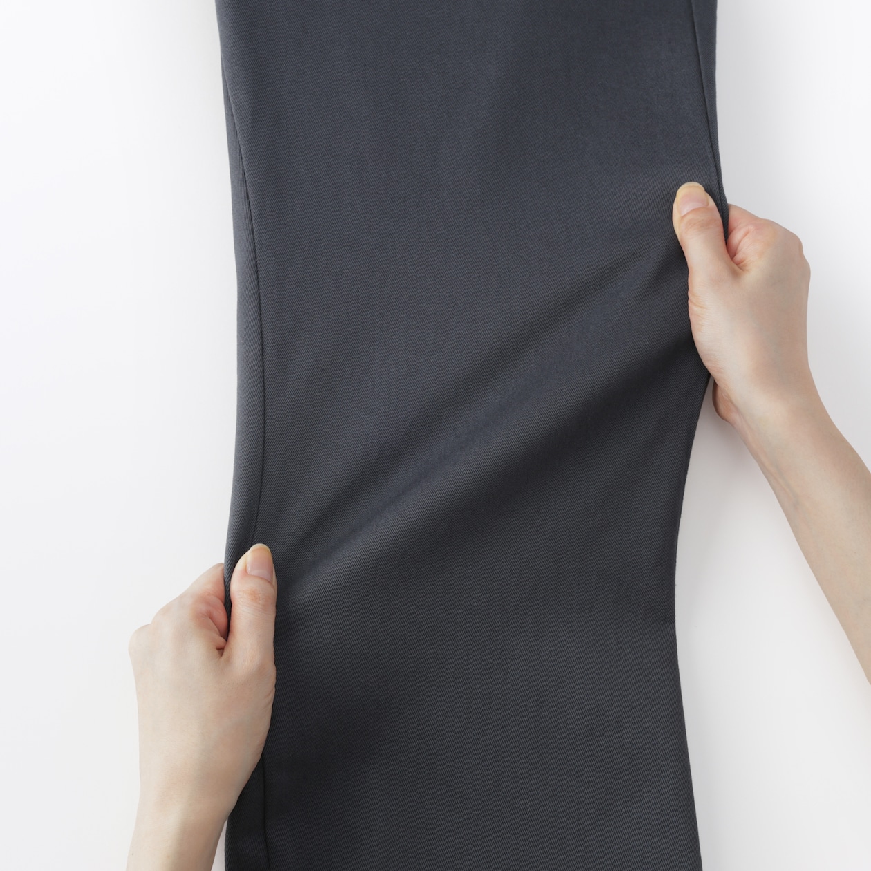 紳士　ストレッチチノスリムパンツ