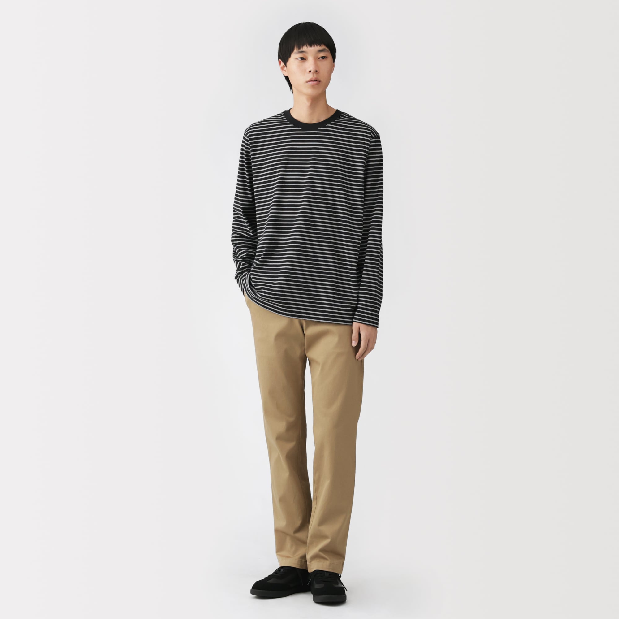 紳士　ストレッチチノスリムパンツ