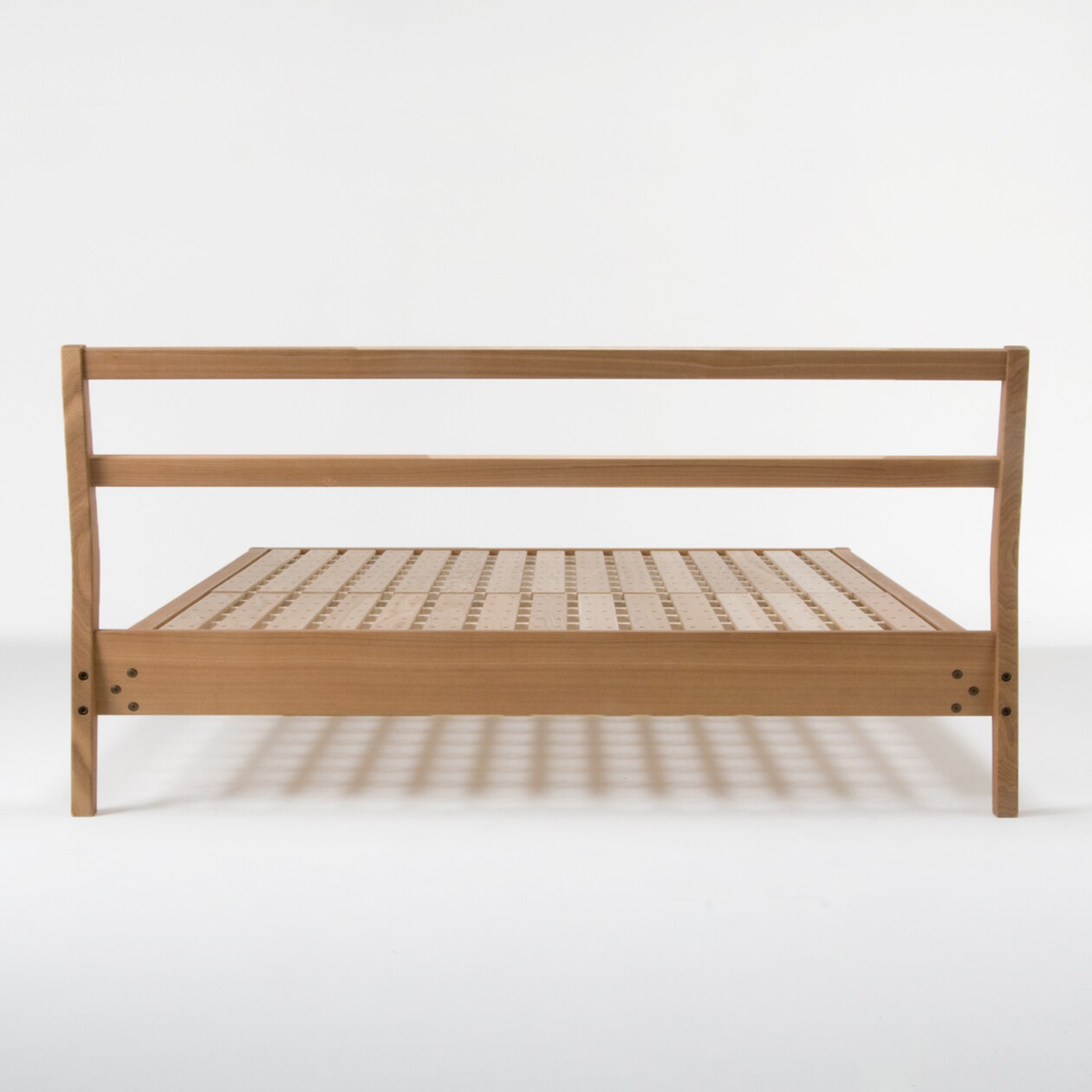 タモ材ベッド・クイーン