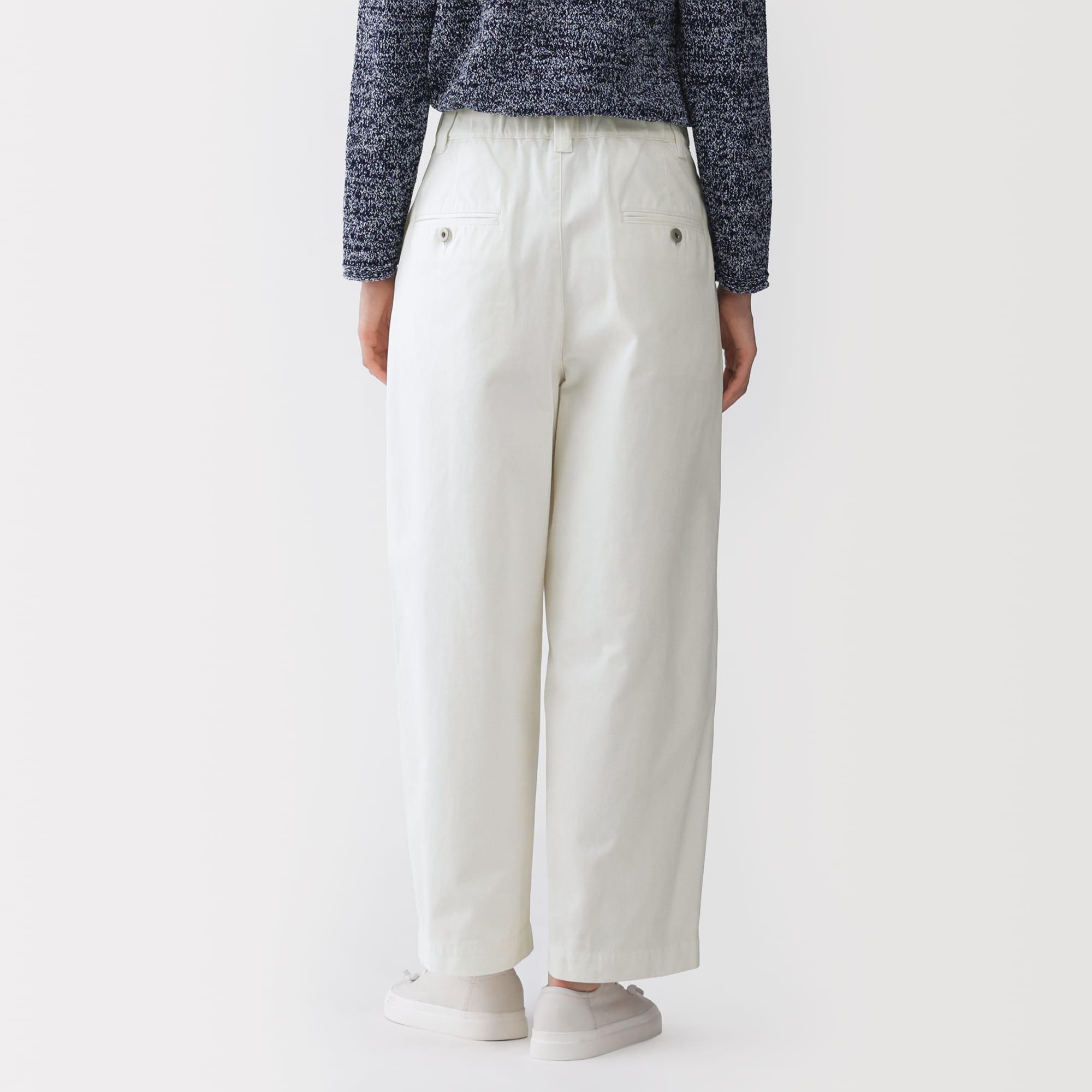 婦人　コットンキャンバス　タックバレルパンツ