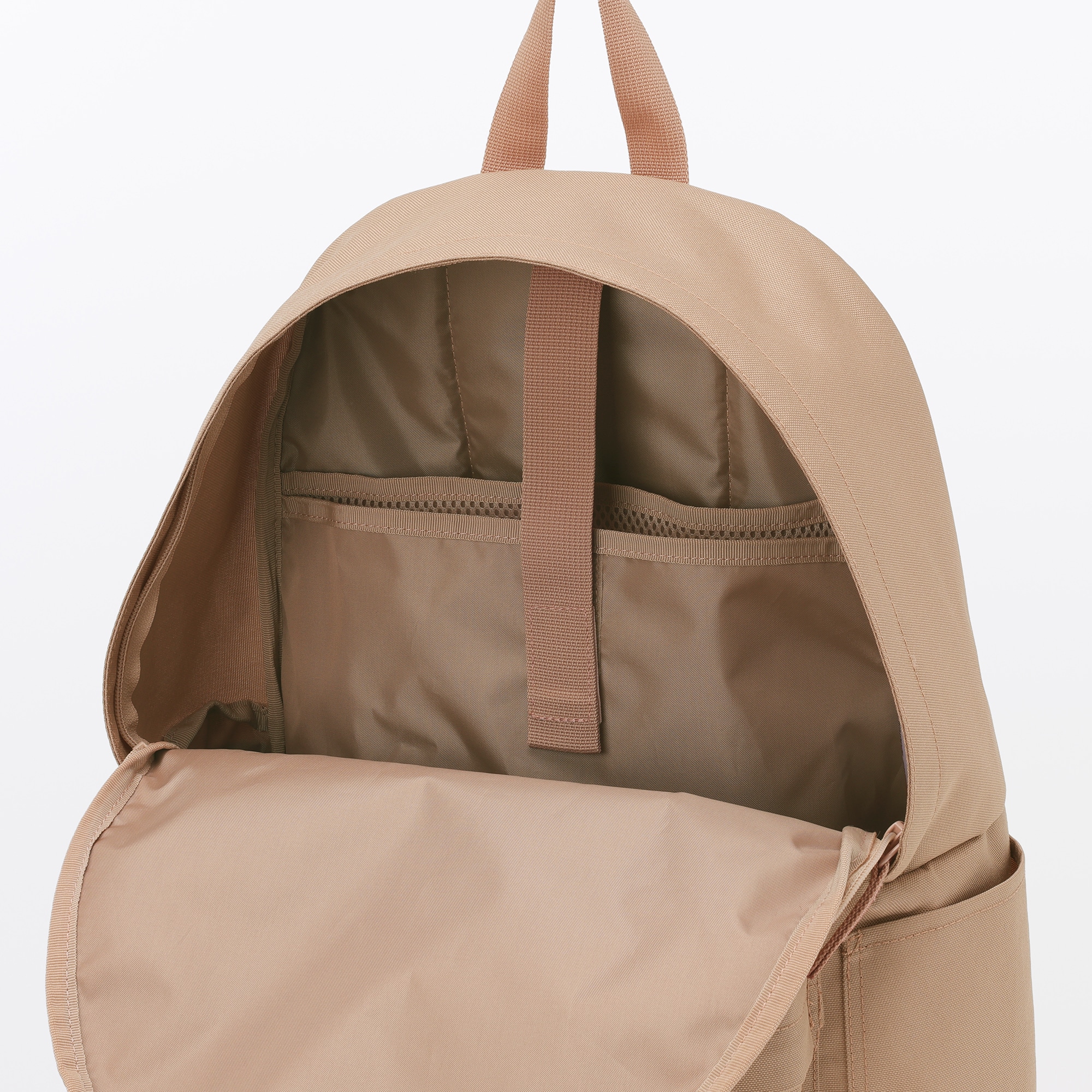 肩の負担を軽くする　撥水　リュックサック