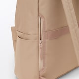 肩の負担を軽くする　撥水　リュックサック