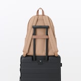 肩の負担を軽くする　撥水　リュックサック