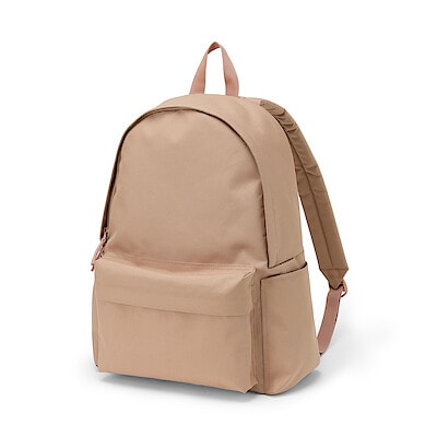 肩の負担を軽くする　撥水リュックサック