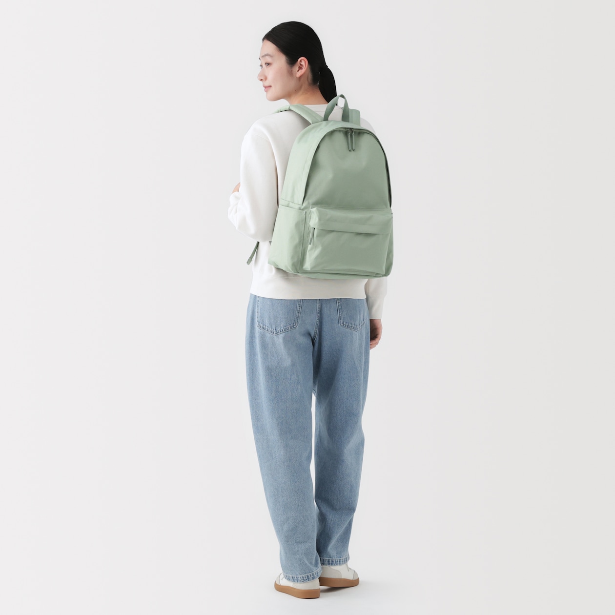 肩の負担を軽くする　撥水　リュックサック