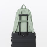 肩の負担を軽くする　撥水　リュックサック