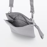 撥水　再生ポリエステル　ミニサコッシュ