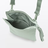 撥水　再生ポリエステル　ミニサコッシュ