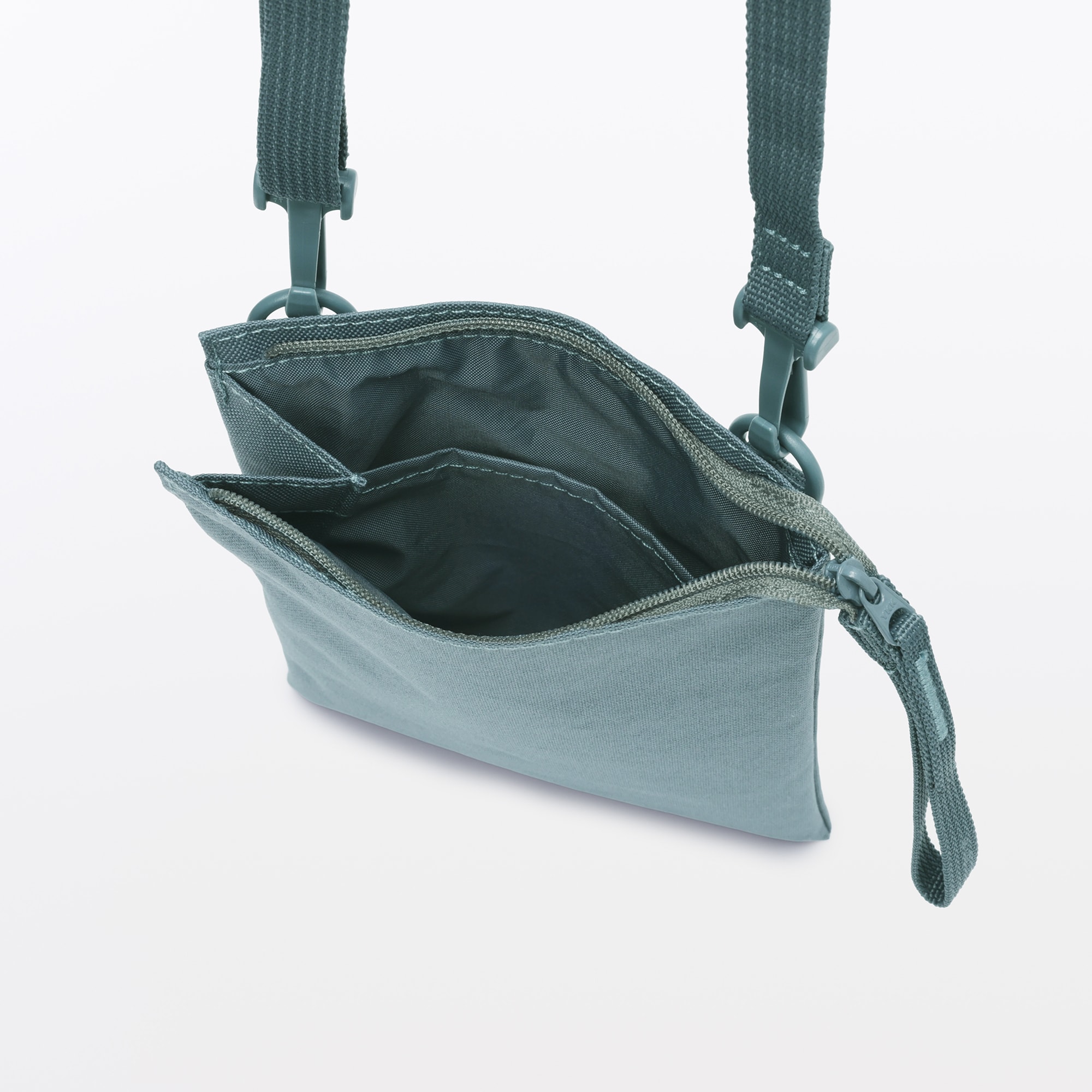 撥水　再生ポリエステル　ミニサコッシュ