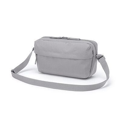 撥水　再生ポリエステル　背面ポケット付き　ショルダーバッグ