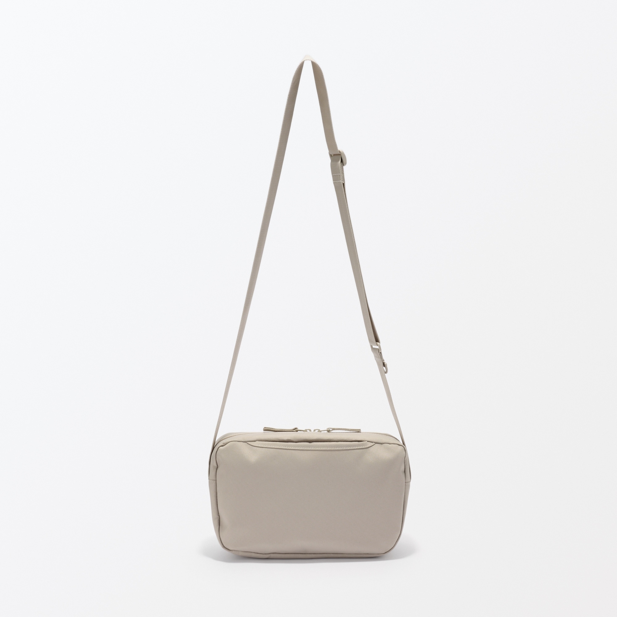 撥水　再生ポリエステル　背面ポケット付き　ショルダーバッグ