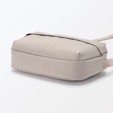 撥水　再生ポリエステル　背面ポケット付き　ショルダーバッグ