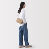 撥水　再生ポリエステル　背面ポケット付き　ショルダーバッグ