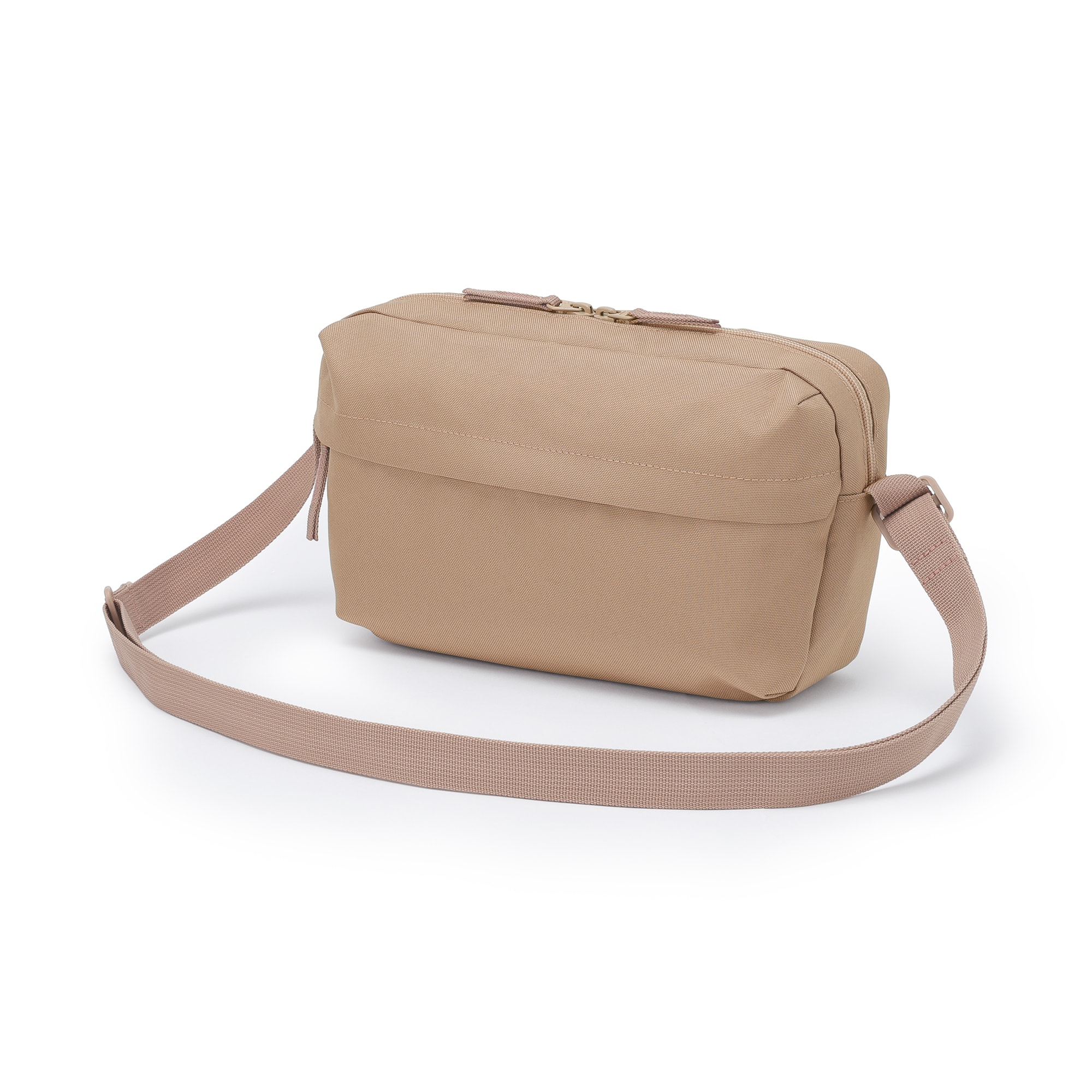 撥水　再生ポリエステル　背面ポケット付き　ショルダーバッグ