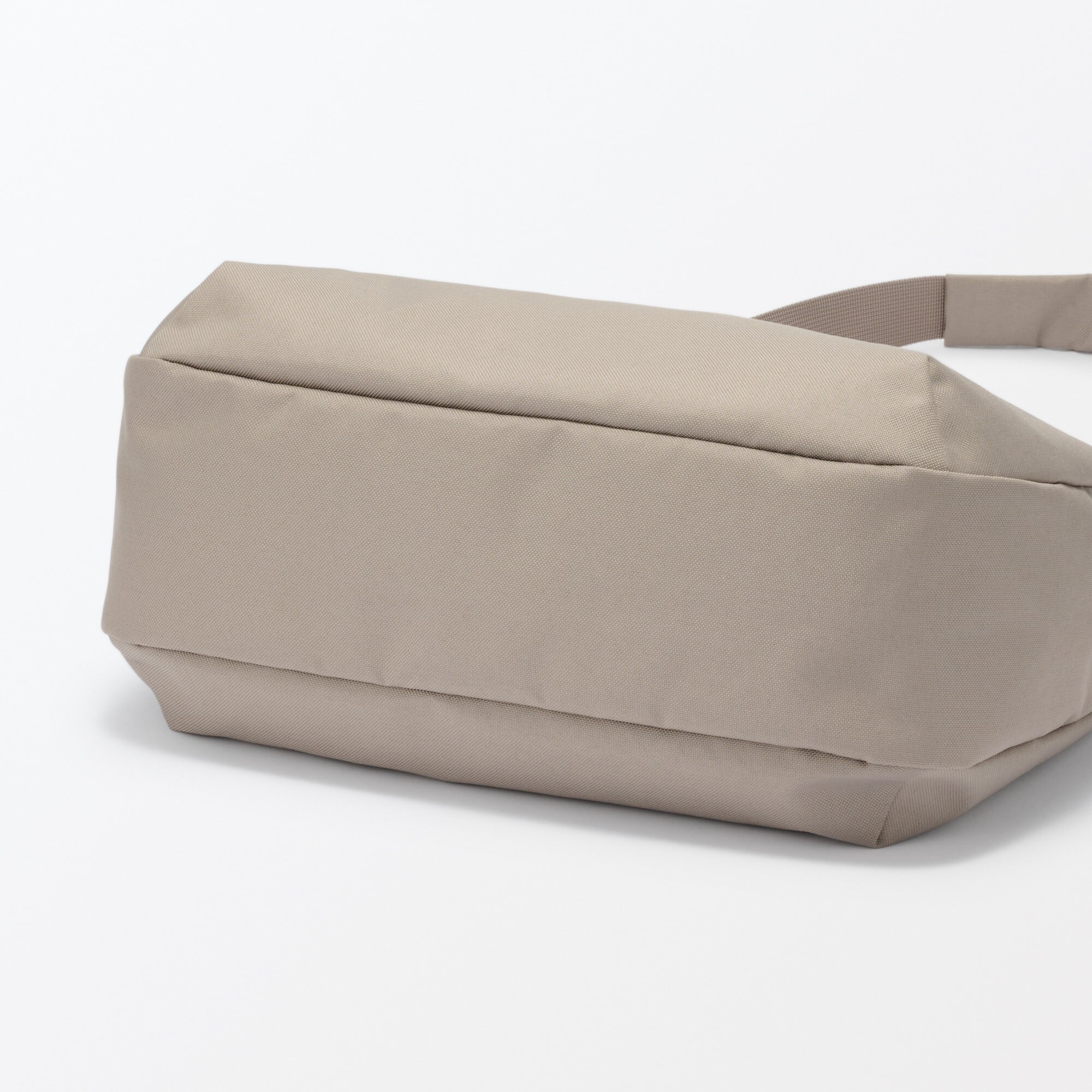 撥水　２ＷＡＹ　ワンショルダー　バッグ