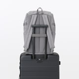 肩の負担を軽くする　撥水　上から開く　リュックサック