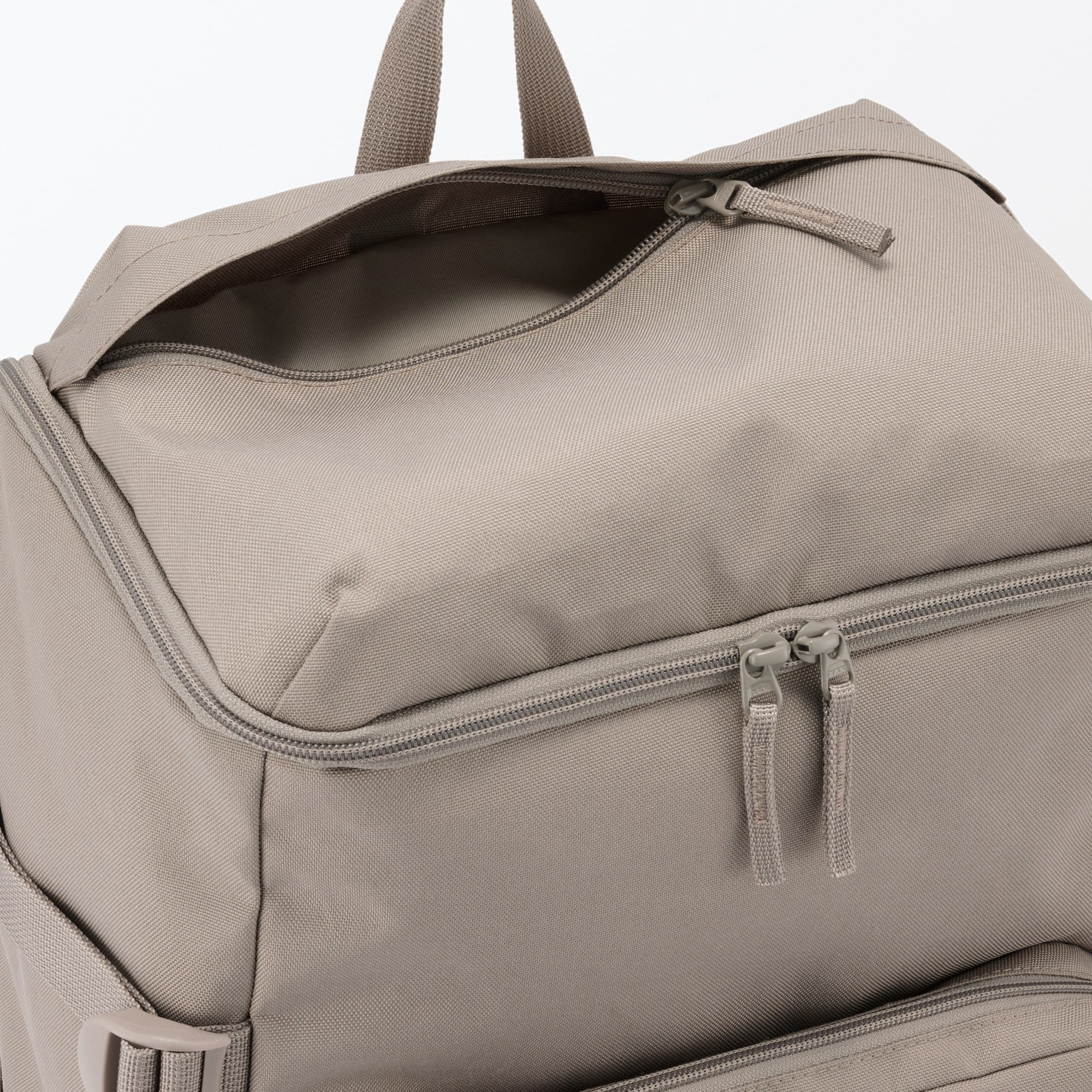 肩の負担を軽くする　撥水　上から開く　リュックサック