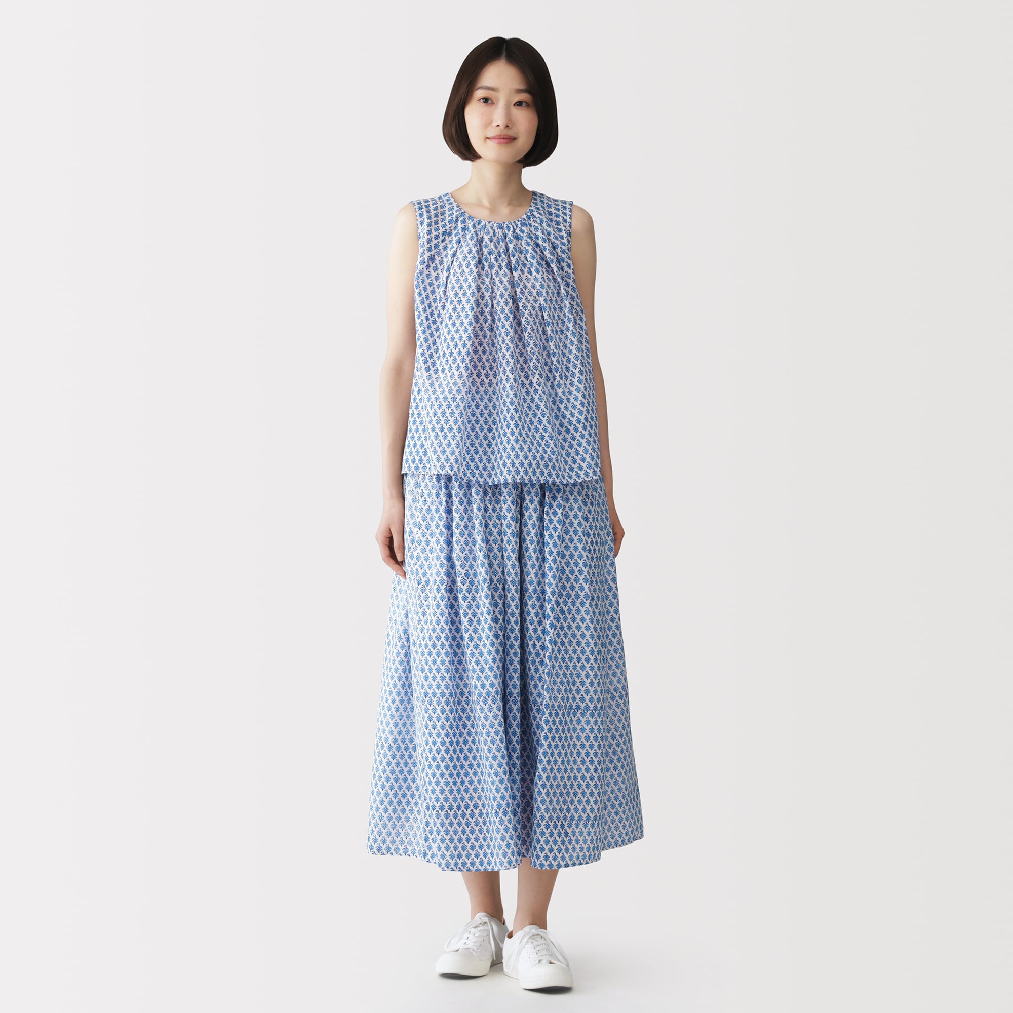 婦人　ブロックプリント　スリーブレスブラウス