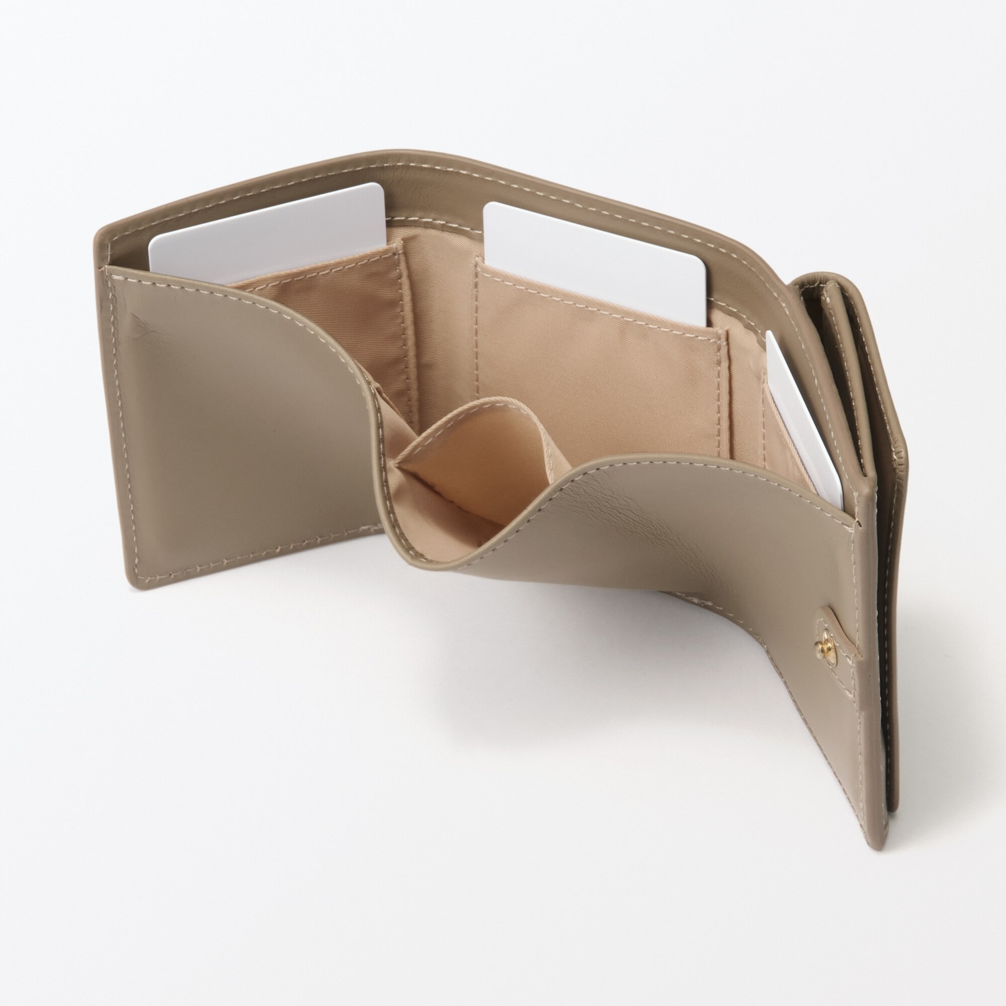 ベジタブルタンニンレザー　三つ折り財布