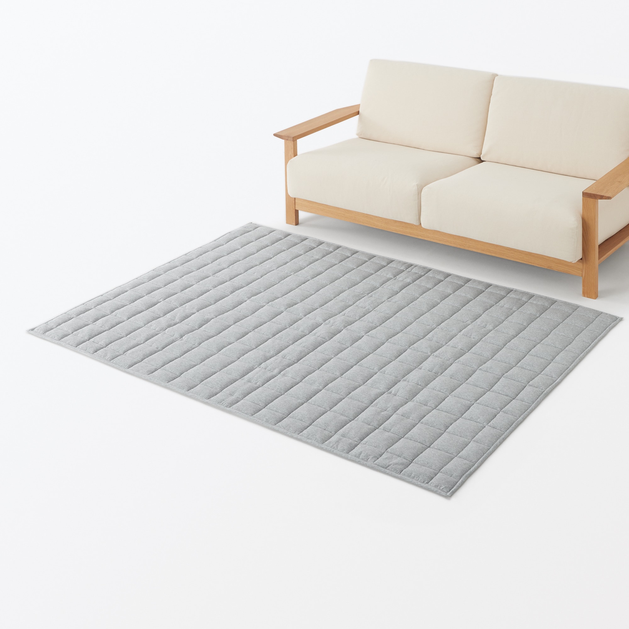 ひんやり綿　キルティングラグ